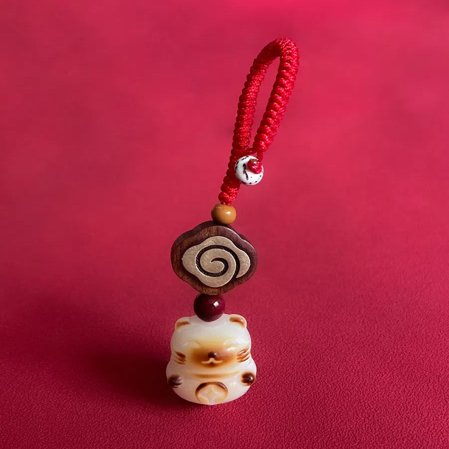 Bodhi Lucky Cat Car Keychain Small Pendant Men's and Women's Keychain Ring Hanging Pendant